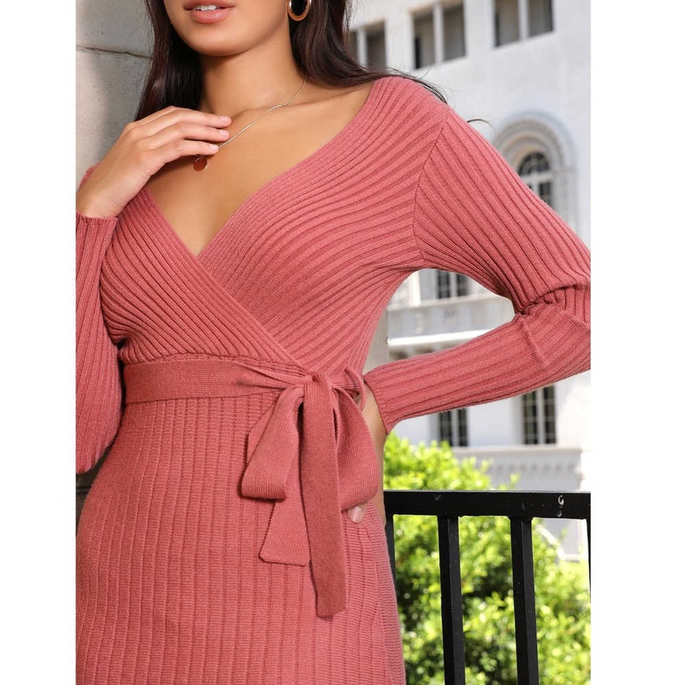 Knit Ruffle Hem V-Neck Mini Dress Belt - Picture 5 of 10